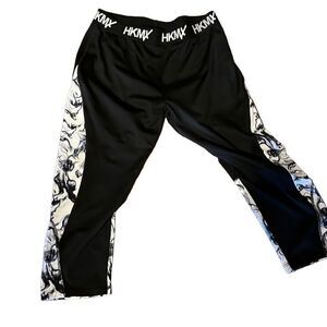 Hkmx leggings size large print on outside